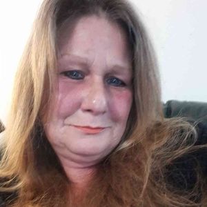 Meet your Posher, Lorraine